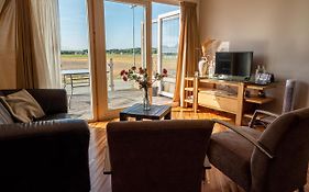 4T4 Apartment C